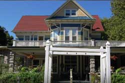 pet friendly inn in door county